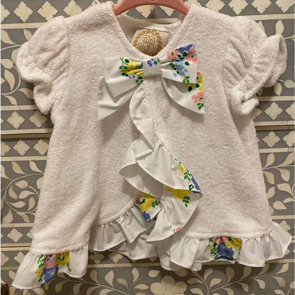 THE BEAUFORT BONNET COMPANY WHITE TERRY CLOTH FLORAL COVER UP WITH RUFFLE